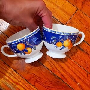 Wedgwood vintage bone china Citron teacups. Like new.